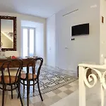 Konukevi Alma Regina Relais 4*