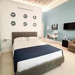 Alma Regina Relais Konukevi Napoli