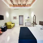 Konukevi Alma Regina Relais 4*
