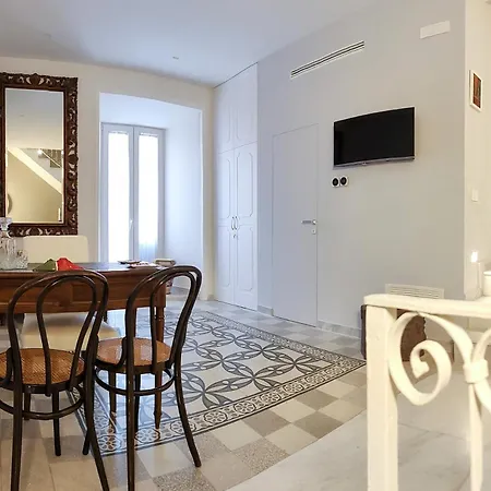 Maison d'hôtes Alma Regina Relais 4*